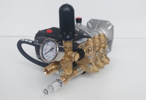 Pompa wysokociśnieniowa COMET , 310 BAR- 15,2 litr/min,  + przekładnia reduktor obrotów PA do silników spalinowych z wałem 25,4 mm 